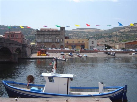 IL BORGO DEI BORGHI - Sostenete Bosa e votate fino al 6 aprile