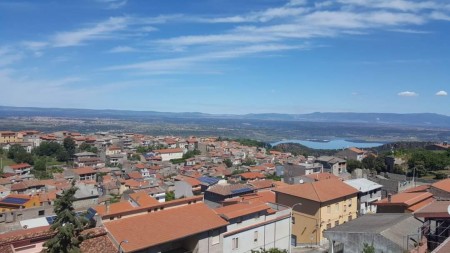 Àllai. Contributus po parai fronti a su spopulamentu in is Comunus a suta de is 3.000 bividoris