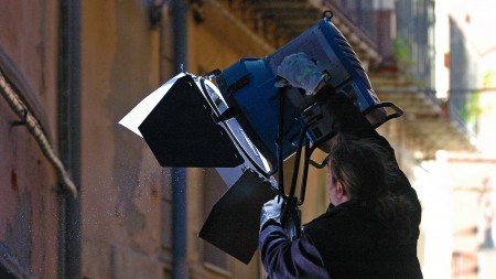 R.A.S. Avisu: bussas de stùdiu po cursus de tzìnema, audiovisivus e animatzioni, in scolas famadas e de importu